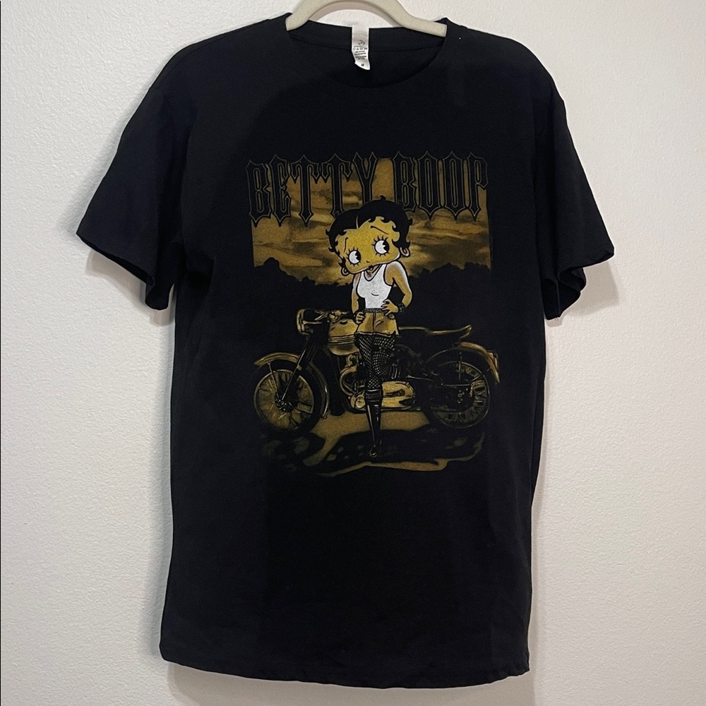 Betty Boop Graphic T-Shirt Size Medium PTP 20”-22”